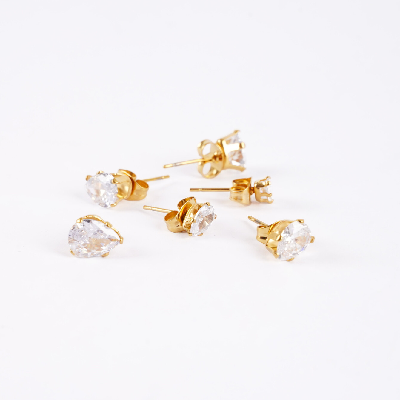 Altın Kaplama Çelik Parlak Taşlı Küpe Seti – 3’lü - 2