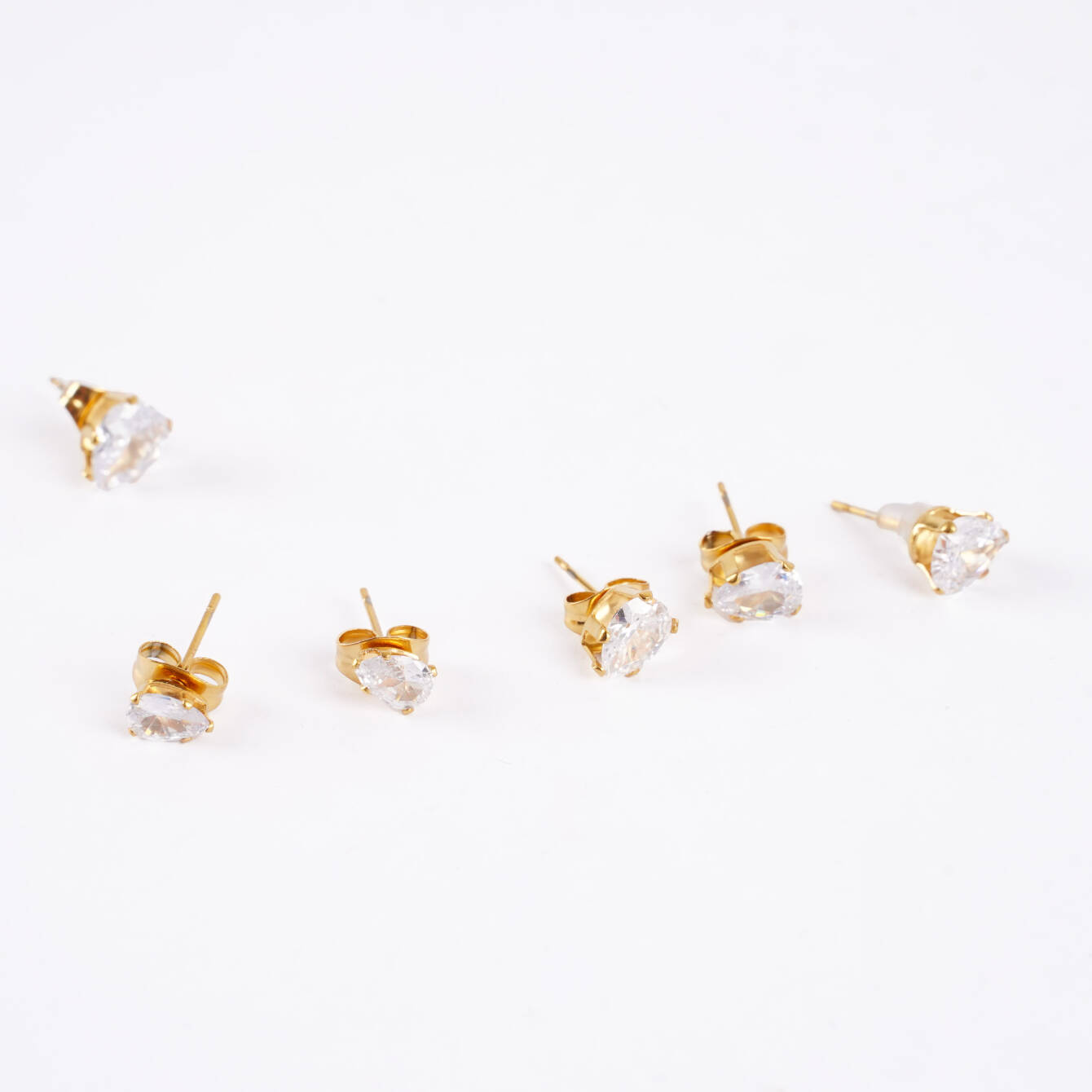 Altın Kaplama Çelik Parlak Taşlı Küpe Seti – 3’lü - 3