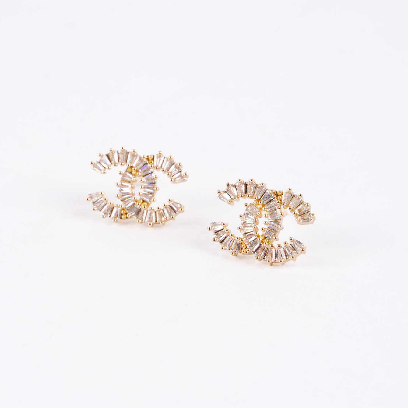 Altın Renkli Taşlı Küpe - 2