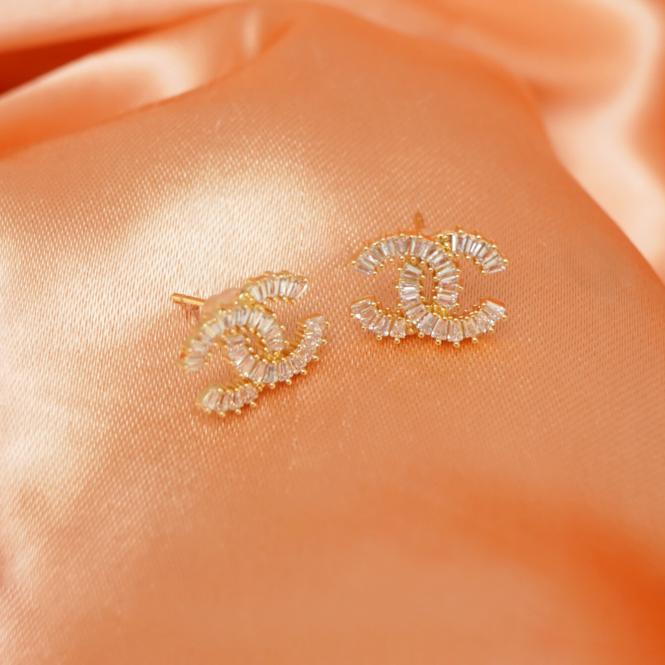 Altın Renkli Taşlı Küpe - 4