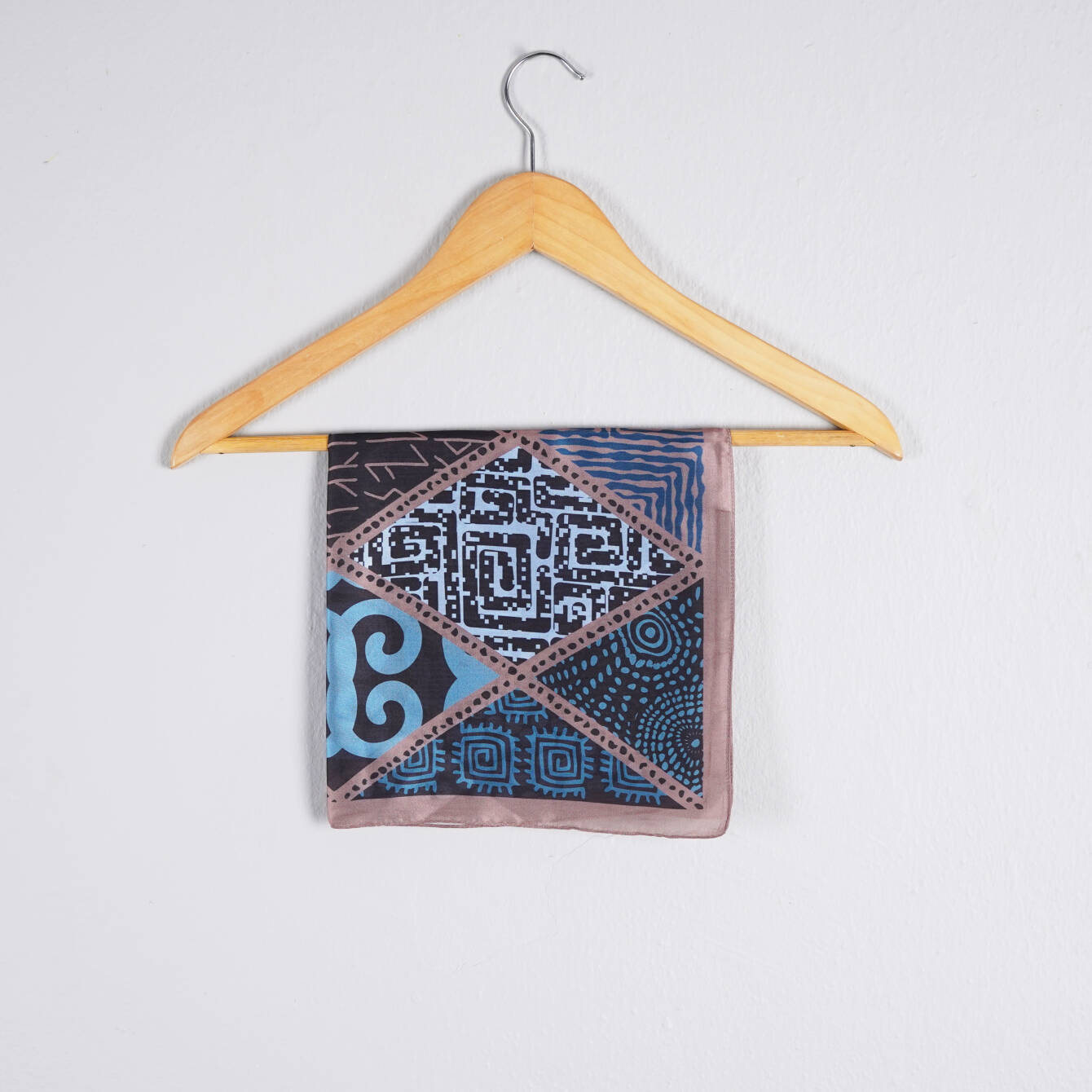 Etnik Desenli Lacivert ve Kahverengi Fular - 2