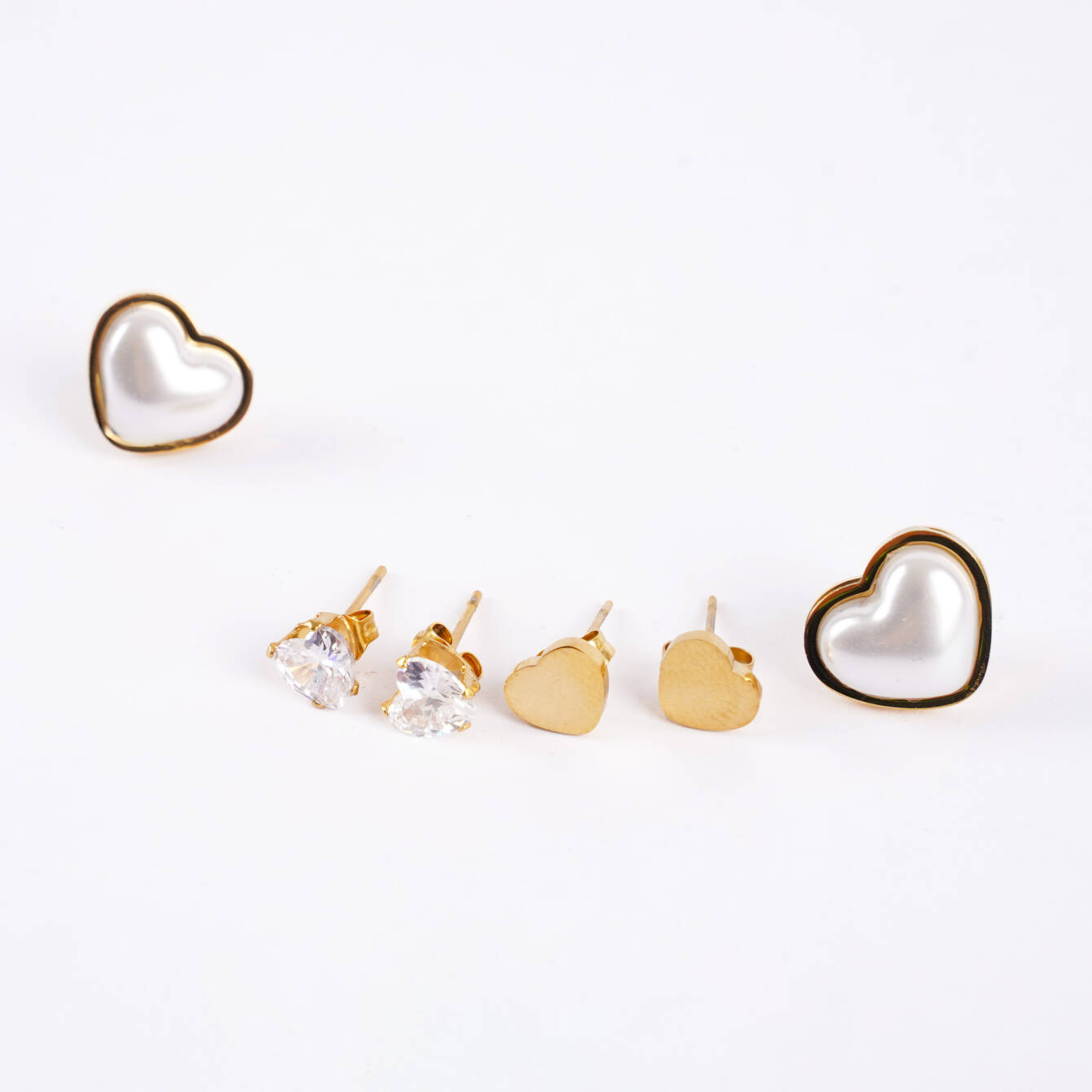 Zarif Kalp Detaylı Küpe Seti - 3