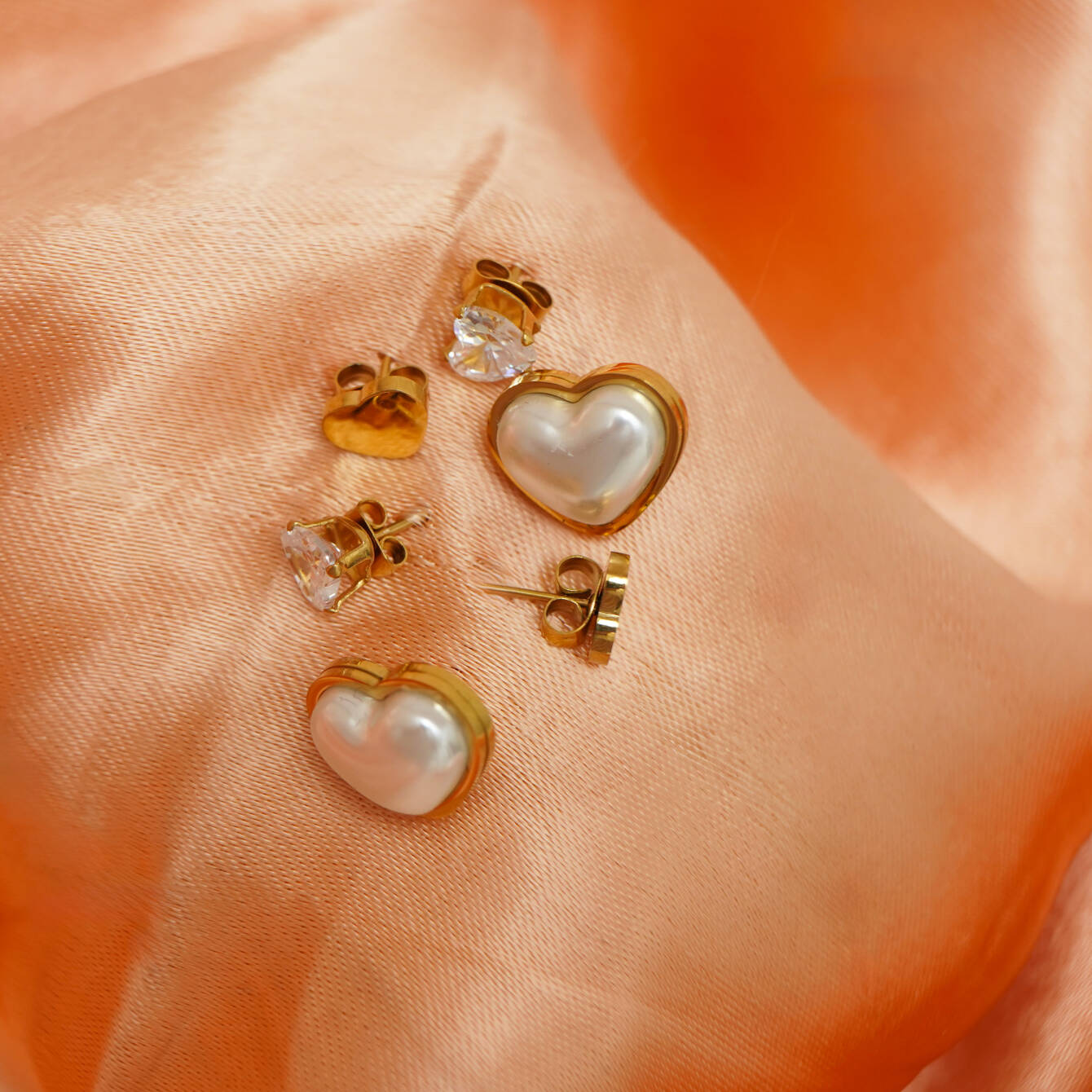 Zarif Kalp Detaylı Küpe Seti - 4