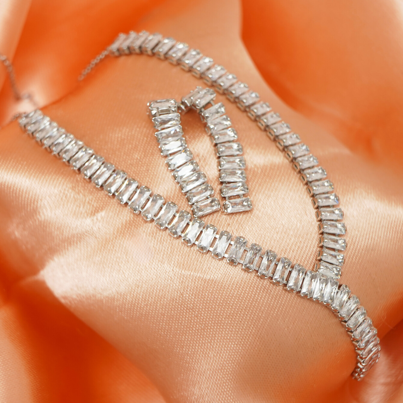 Zarif Taşlı Takı Seti (Kolye ve Küpe) - 7